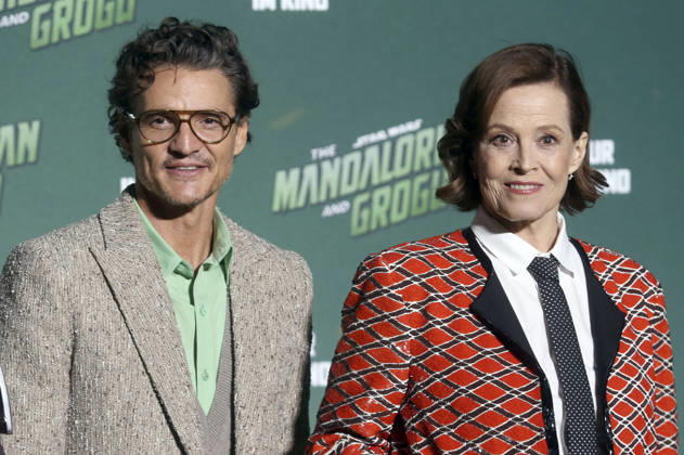 Pedro Pascal und Sigourney Weaver beim Fan Event Star Wars: The Mandalorian and Grogu im UCI Luxe East Side Gallery auf dem Uber Platz. Berlin, 04.05.2026