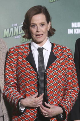 Sigourney Weaver beim Fan Event Star Wars: The Mandalorian and Grogu im UCI Luxe East Side Gallery auf dem Uber Platz. Berlin, 04.05.2026