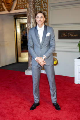 The Pierre Hotel: 2026 Met Gala Departures, New York, USA - 04 May 2026 Carson Hocevar departs the Pierre Hotel for 2026 Met Gala on May 04, 2026 in New York City. New York United States Copyright: xRonxAdarx xSOPAxImagesx _radar_pierre_20260504_00866