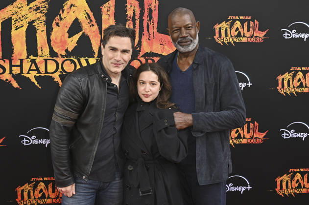 Sam Witwer, Gideon Adlon und Dennis Haysbert beim Screening des Serienfinales der Disney+ Animationsserie Star Wars: Maul - Shadow Lord in den Walt Disney Studios. Burbank, 04.05.2026