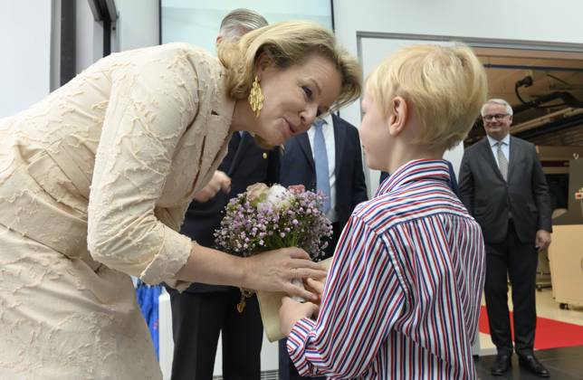 King Philippe And Queen Mathilde Visit The Province of Flemish Brabant VLAAMS-BRABANT, BELGIUM - MAY 05: King Philippe of Belgium and Queen Mathilde of Belgium pictured visiting VUB Photonics-campus en VUB STEAM Academie in Pajottegem during a trip to the province of Flemish Brabant on May 05, 2026 in Vlaams-Brabant, Belgium, 05 05 2026 Vlaams-Brabant Belgium  Copyright: xPhilipxReynaersx