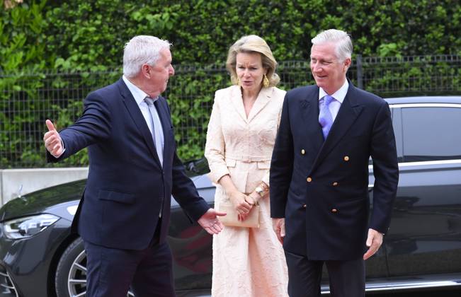 King Philippe And Queen Mathilde Visit The Province of Flemish Brabant VLAAMS-BRABANT, BELGIUM - MAY 05: King Philippe of Belgium and Queen Mathilde of Belgium pictured visiting VUB Photonics-campus en VUB STEAM Academie in Pajottegem during a trip to the province of Flemish Brabant on May 05, 2026 in Vlaams-Brabant, Belgium, 05 05 2026 Vlaams-Brabant Belgium  Copyright: xPhilipxReynaersx