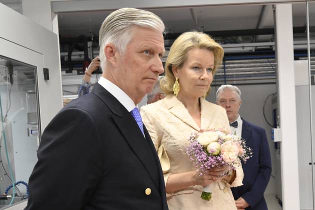 King Philippe And Queen Mathilde Visit The Province of Flemish Brabant VLAAMS-BRABANT, BELGIUM - MAY 05: King Philippe of Belgium and Queen Mathilde of Belgium pictured visiting VUB Photonics-campus en VUB STEAM Academie in Pajottegem during a trip to the province of Flemish Brabant on May 05, 2026 in Vlaams-Brabant, Belgium, 05 05 2026 Vlaams-Brabant Belgium  Copyright: xPhilipxReynaersx