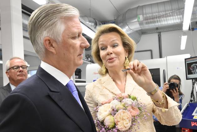 King Philippe And Queen Mathilde Visit The Province of Flemish Brabant VLAAMS-BRABANT, BELGIUM - MAY 05: King Philippe of Belgium and Queen Mathilde of Belgium pictured visiting VUB Photonics-campus en VUB STEAM Academie in Pajottegem during a trip to the province of Flemish Brabant on May 05, 2026 in Vlaams-Brabant, Belgium, 05 05 2026 Vlaams-Brabant Belgium  Copyright: xPhilipxReynaersx