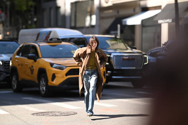 Exclusive Charlotte Gainsbourg on the streets of New York a few hours before appearing at the 2026 Met Gala in a Saint Laurent dress on May 4, 2026 Exclusive No web en Suisse Belgique Charlotte Gainsbourg on the streets of New York a few hours before appearing at the 2026 Met Gala in a Saint Laurent dress on May 4, 2026 New York Etats Unis  Copyright: xPierrexPerusseaux xBestimagexPierrexPerusseaux xBestimagex