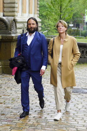 CNTV BLOCK- Christina Block Unternehmerin mit ihren Verteidiger Ingo Bott am 05.05.2026 in Hamburg Die Angeklagten und Verteidiger kommen wie immer zu Fuss auf der Strasse zum 49.Verhandlungstag beim Prozess wegen mutmasslicher Kindesentfuehrung im Landgericht Hamburg Strafjustizgebaeude Entfuehrungsfall der Block Kinder Hamburg Deutschland