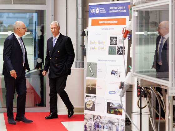 Brussels Photonics Professor Hugo Thienpont and King Philippe - Filip of Belgium pictured during a royal visit to the VUB Photonics Campus, in Gooik, on Tuesday 05 May 2026. The King and Queen visit the province of Flemish Brabant, making several stops along the way.  BENOITxDOPPAGNE 172947577