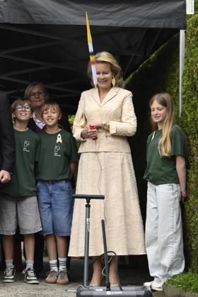 King Philippe And Queen Mathilde Visit The Province of Flemish Brabant VLAAMS-BRABANT, BELGIUM - MAY 05: King Philippe of Belgium and Queen Mathilde of Belgium pictured visiting VUB STEAM Academie in Pajottegem during a trip to the province of Flemish Brabant on May 05, 2026 in Vlaams-Brabant, Belgium, 05 05 2026 Vlaams-Brabant Belgium  Copyright: xPhilipxReynaersx