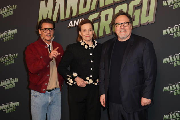 The Mandalorian and Grogu eÌveÌnement speÌcial fans au Grand Rex Ã Paris Pedro Pascal, Sigourney Weaver et Jon Favreau The Mandalorian and Grogu eÌveÌnement speÌcial fans au Grand Rex Ã Paris, le 5 mai 2026. Pedro Pascal, Sigourney Weaver and Jon Favreau at the The Mandalorian and Grogu fans special events at the Grand Rex theatre in Paris on may 5th 2026.  Copyright: xFabricexChasseryx
