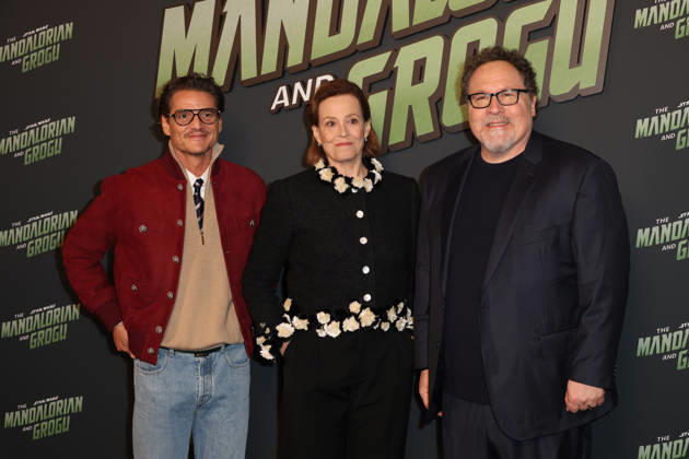 The Mandalorian and Grogu eÌveÌnement speÌcial fans au Grand Rex Ã Paris Pedro Pascal, Sigourney Weaver et Jon Favreau The Mandalorian and Grogu eÌveÌnement speÌcial fans au Grand Rex Ã Paris, le 5 mai 2026. Pedro Pascal, Sigourney Weaver and Jon Favreau at the The Mandalorian and Grogu fans special events at the Grand Rex theatre in Paris on may 5th 2026.  Copyright: xFabricexChasseryx