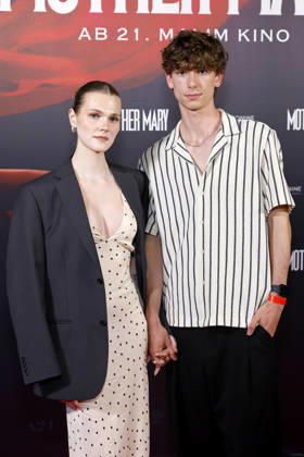Schauspielerin und Model Lucy Hellenbrecht mit ihrem Freund Model Lian Hansen bei der Deutschlandpremiere von Mother Mary im Cinenova Kino. Köln, 05.05.2026 NRW Deutschland Copyright: xChristophxHardtx