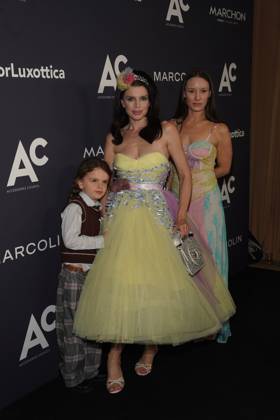 Julia Fox, Betsey Johnson at arrivals for Accessories Councils 2026 Ace Awards, The Pierre, A Taj Hotel, New York, NY, May 05, 2026. Photo By: Eli Winston Everett Collection Accessories Councils 2026 Ace Awards PUBLICATIONXNOTxINxCANxCHNxFRAxITAxJPNxNORxPOLxRUSxESPxUKxUSA