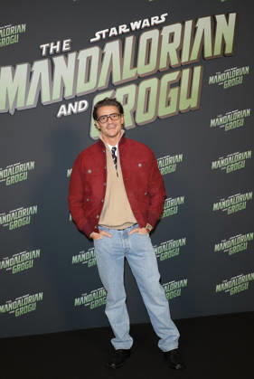 Pedro Pascal Avant première du film The Mandalorian and Grogu au Grand Rex à Paris le 5 mai 2026 Coadic Guirec Bestimage Premiere of the movie The Mandalorian and Grogu at the Grand Rex in Paris on May 5, 2026 Paris France  Copyright: xCOADICxGUIRECx xBESTIMAGExCOADICxGUIRECx xBESTIMAGEx