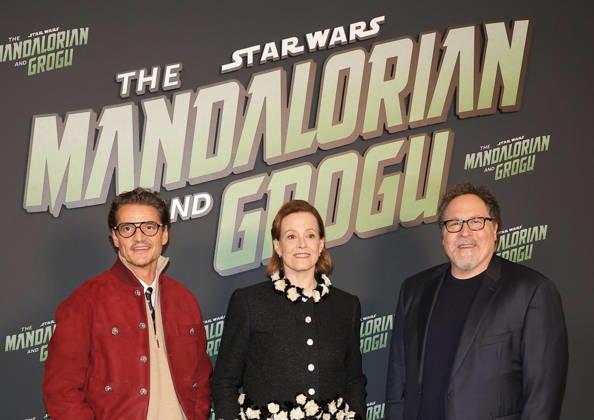 Pedro Pascal, Sigourney Weaver et Jon Favreau Avant première du film The Mandalorian and Grogu au Grand Rex à Paris le 5 mai 2026 Coadic Guirec Bestimage Premiere of the movie The Mandalorian and Grogu at the Grand Rex in Paris on May 5, 2026 Paris France  Copyright: xCOADICxGUIRECx xBESTIMAGExCOADICxGUIRECx xBESTIMAGEx