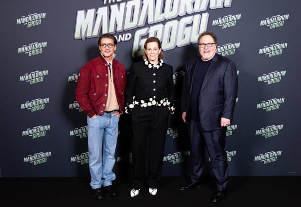 Avp The Mandalorian and Grogu at Grand Rex Vip Actor Pedro Pascal Sigourney Weaver and Jon Favreau 455628 2026 05 05  Copyright: xIvankaxVoisinx xStarfacex STAR_455628_063