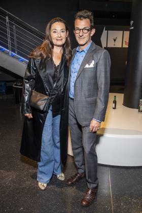 ABB DRACULA- Jacqueline Macaulay und Hans Werner Meyer auf dem blauen Teppich bei der Pemiere von Dracula - Das Musical im BlueMax Theater am 05.05.2026 in Berlin Berlin Deutschland