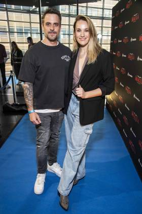ABB DRACULA- Marc Barthel und Anna Hofbauer auf dem blauen Teppich bei der Pemiere von Dracula - Das Musical im BlueMax Theater am 05.05.2026 in Berlin Berlin Deutschland