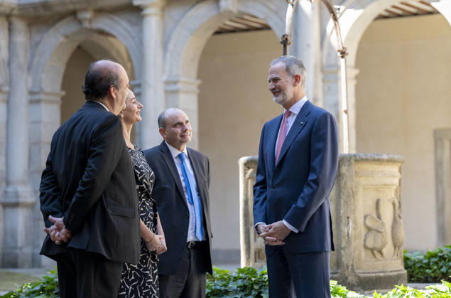 The King presides over the 10th edition of the King of Spain Human Rights Award King Felipe VI greets the award winners upon their arrival at the presentation of the 10th edition of the King of Spain Human Rights Award, in the Chapel of San Ildefonso of the University of Alcalá, on May 6, 2026, in Alcalá de Henares, Madrid Spain The award, which is granted by the Ombudsman and the University of Alcalá, recognizes the work of entities and institutions, private or public, in Spain, Portugal and other Ibero-American countries that distinguish themselves in the defense and promotion of human rights and democratic values, or that encourage research and the implementation of programs for the defense and promotion of human rights and democratic v Copyright: xAlbertoxOrtegax 7502512