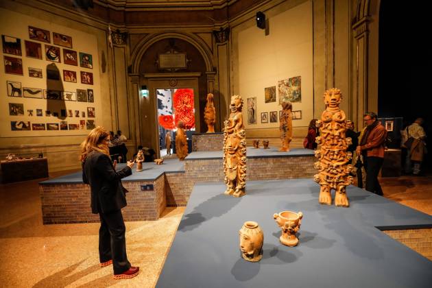 May 5, 2026, Venice, Rome, Italy: 05 05 2026 Venice. 61st International Art Exhibition of the Venice Biennale, titled In Minor Keys and curated by Koyo Kouoh. Giardini della Biennale. Central Pavilion. Work by Seyni Awa Camara. Venice Italy  - ZUMAa289 20260505_zia_a289_318 Copyright: xMircoxToniolox xAgfx