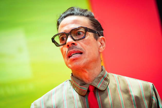 Jorge Gonzalez, Moderator, Choreograf und Model, auf der BILD-Stage;OMR26 Festival in Hamburg, Hamburg Hamburg Deutschland Messe