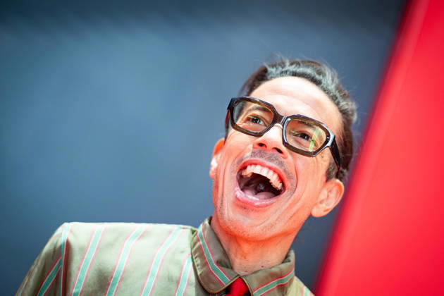 Jorge Gonzalez, Moderator, Choreograf und Model, auf der BILD-Stage;OMR26 Festival in Hamburg, Hamburg Hamburg Deutschland Messe