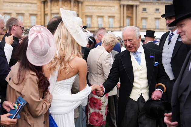 Royal Garden Party at Buckingham Palace King Charles III talks to guests during a Royal Garden Party at Buckingham Palace, London. Picture date: Wednesday May 6, 2026., Credit:Aaron Chown Avalon UK, London  Copyright: xAaronxChownx xAvalonx 1096939444
