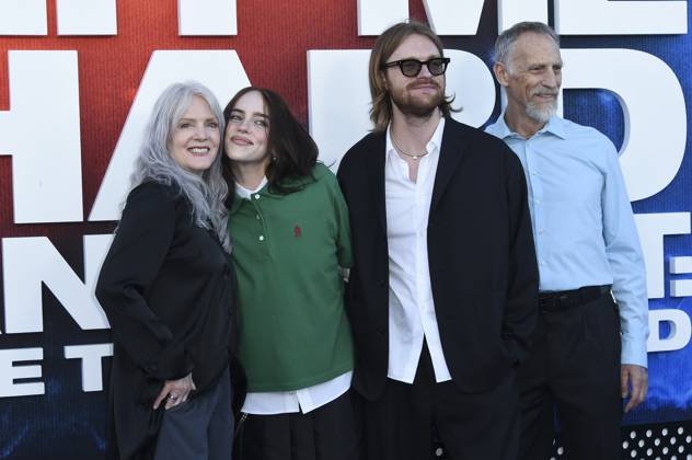 Maggie Baird, Billie Eilish, Finneas O Connell, Patrick O Connell at arrivals for BILLIE EILISH - HIT ME HARD AND SOFT: THE TOUR (LIVE IN 3D) Premiere, Westwood Village Theatre, Los Angeles, CA, May 06, 2026. Photo By: Elizabeth Goodenough Everett Collection BILLIE EILISH - HIT ME HARD AND SOFT: THE TOUR (LIVE IN 3D) Premiere PUBLICATIONXNOTxINxCANxCHNxFRAxITAxJPNxNORxPOLxRUSxESPxUKxUSA
