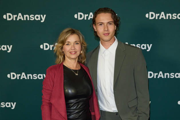 Tina Ruland mit Sohn Jahvis - Weltpremiere von Cannabe - Die Doku mit Capo im Delphi Kino in Berlin am 06.05.2026. Premiere Cannabe - Die Doku mit Capo