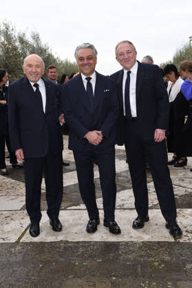 Venice, Pinault Foundation gala dinner on the island of San Giorgio, pictured: François Pinault, Luca de Meo, and François-Henri Pinault  Copyright: xFRANCESCAxVIECELIx xipa-agency.netx xFrancescaxViecelix IPA_Agency_IPA74479770