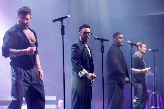 Die Sänger Duncan James, Antony Costa, Simon Webbe und Lee Ryan von der britischen Pop-Boyband Blue bei ihrem Auftritt im Rahmen der 25th Anniversary-Tour im Palladium Köln. Köln, 06.05.2026 NRW Deutschland Copyright: xChristophxHardtx