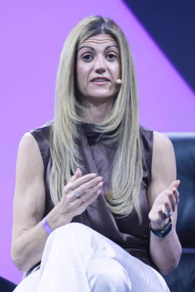ABB OMR- Keily Blair irische Anwaeltin und Geschaeftsfuehrerin, die CEO von OnlyFans auf der Buehne als Gast bei der der Digitalmesse OMR in den Messehallen am 06.05.2026 der Hamburg Messe Berlin Deutschland