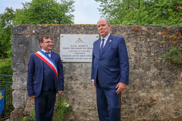 Prince Albert II Visit To Montresor S.A.S. Prince Albert II of Monaco visits Montrésor, Indre-et-Loire, France on May 6, 2026, following the footsteps of one of his ancestors, Imbert de Batarnay (1438-1523). Welcomed by the prefect of Indre-et-Loire and Frédéric Gaultier, mayor of Montrésor, the Sovereign Prince visited the collegiate church where Imbert de Batarnay rests before touring the château and addressing the local population gathered in the park. Photo by Pascal Avenet ABACAPRESS.COM Montresor Indre-et-Loire (37) France  Copyright: xAvenetxPascal ABACAx