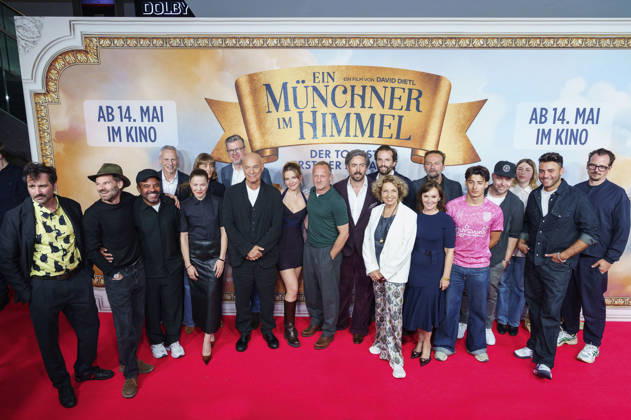 Heiner Lauterbach, Maximilian Brückner, Momo Beier, Michaela May, Hannah Herzsprung und David Dietl mit Cast und Team bei der Premiere des Kinofilms Ein Münchner im Himmel - Der Tod ist erst der Anfang im Mathäser Filmpalast. München, 06.05.2026