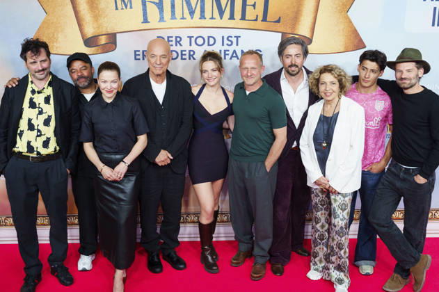Heiner Lauterbach, Maximilian Brückner, Momo Beier, Michaela May, Hannah Herzsprung und David Dietl mit Cast und Team bei der Premiere des Kinofilms Ein Münchner im Himmel - Der Tod ist erst der Anfang im Mathäser Filmpalast. München, 06.05.2026