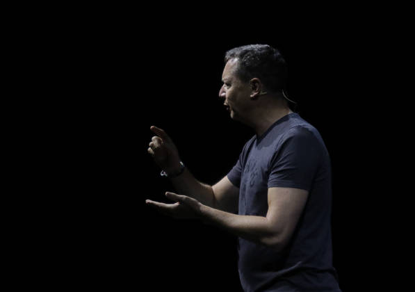 AUT - OESTERREICH, 2026-05-06: KULTUR KABARETT - KABARETTIST ALEX KRISTAN MIT SEINEM PROGRAMM 50 SHADES OF SCHMÄH im Passionsspielhaus ERL; rights managed;