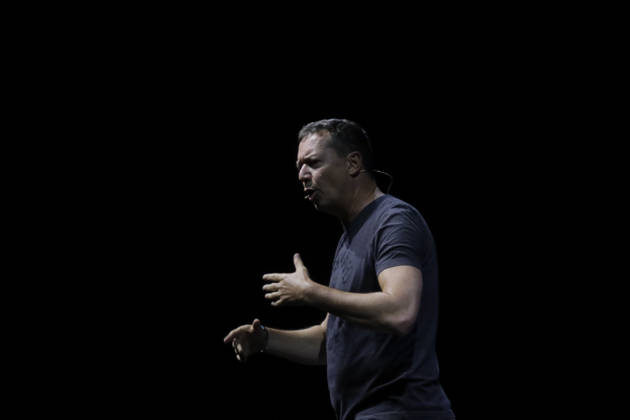 AUT - OESTERREICH, 2026-05-06: KULTUR KABARETT - KABARETTIST ALEX KRISTAN MIT SEINEM PROGRAMM 50 SHADES OF SCHMÄH im Passionsspielhaus ERL; rights managed;