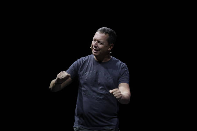 AUT - OESTERREICH, 2026-05-06: KULTUR KABARETT - KABARETTIST ALEX KRISTAN MIT SEINEM PROGRAMM 50 SHADES OF SCHMÄH im Passionsspielhaus ERL; rights managed;