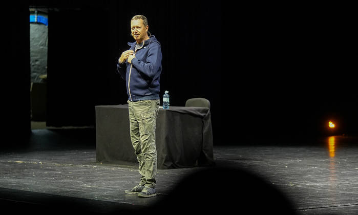 AUT - OESTERREICH, 2026-05-06: KULTUR KABARETT - KABARETTIST ALEX KRISTAN MIT SEINEM PROGRAMM 50 SHADES OF SCHMÄH im Passionsspielhaus ERL; rights managed;
