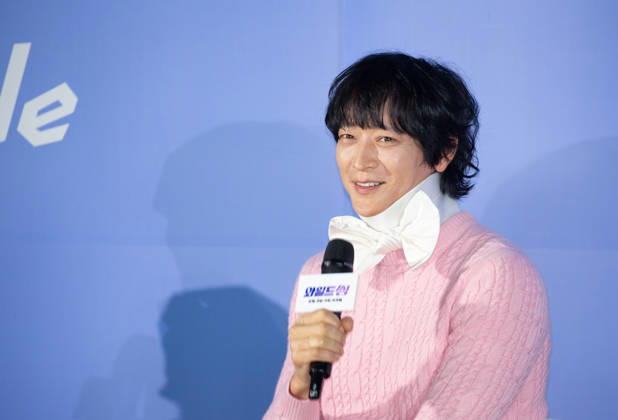 Gang Dong-Won, May 7, 2026 : Cast member Gang Dong-Won at a press conference for the movie Wild Sing in Seoul, South Korea. The Korean comedy movie recreates earlier era of K-pop scene.  aflo_329509759