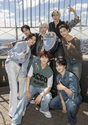 May 7, 2026, New York, New York, USA: AMPERS&ONE visit the Empire State Building in New York for photos to celebrate their Born to Define Tour and new EP, DEFINITION. 7 May 2026 New York USA - ZUMAa265 20260507_zep_a265_016 Copyright: xEricxAcquayex