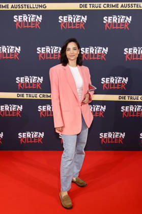 Moderatorin Amira Aly bei der Eröffnung der True Crime Ausstellung Serienkiller in Köln Ehrenfeld. Köln, 07.05.2026 NRW Deutschland Copyright: xChristophxHardtx