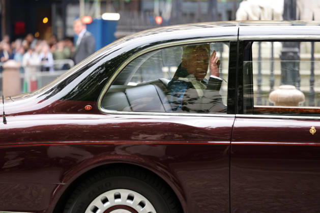 May 7, 2026, London, London, UK: London, UK. King Charles III departs St Paul s Cathedral after attending a service of the Order of St Michael and St George, one of the chivalric orders from which honours are granted annually on the advice of the Prime Minister. London UK - ZUMAl94_ 20260507_zaf_l94_099 Copyright: xDinendraxHariax