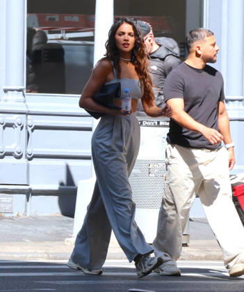 Eiza González out in New York Actress Eiza González with a friend are walking and shopping in Soho, New York on May 7, 2026. Photo by Dylan Travis ABACAPRESS.COM New York NY  Copyright: xDylanxTravis ABACAx