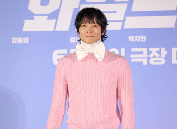 S. Korean actor Kang Dong-won S. Korean actor Kang Dong-won South Korean actor Kang Dong-won, who stars in the new movie Wild Sing, attends a publicity event in Seoul on May 7, 2026, to promote the movie, set to hit local screens in South Korea on June 3. (Yonhap) 2026-05-08 09:41:32 < 1980-2026 YONHAPNEWS AGENCY. .> ¼­¿ïÆ¯º°½Ã EDITORIAL USE ONLY  Copyright: xx PYH2026050802600034400 YonhapxNewsx yonphotos252077