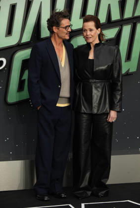 Star Wars The Mandalorian and Gogu film fan event. London, UK. Pedro Pascal and Sigourney Weaver at the Star Wars The Mandalorian and Gogu film fan event. Leicester Square. 7th May 2026. LMK11-S070526-001 Steve Bealing Landmark Media . 