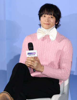 S. Korean actor Kang Dong-won S. Korean actor Kang Dong-won South Korean actor Kang Dong-won, who stars in the new movie Wild Sing, attends a publicity event in Seoul on May 7, 2026, to promote the movie, set to hit local screens in South Korea on June 3. (Yonhap) 2026-05-08 10:03:43 < 1980-2026 YONHAPNEWS AGENCY. .> ¼­¿ïÆ¯º°½Ã EDITORIAL USE ONLY  Copyright: xx PYH2026050803030034400 YonhapxNewsx yonphotos252099