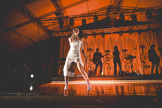May 7, 2026, Napoli, Italy: Italian singer Claudia Lagona better known by her stage name Levante, performs live at Casa della Musica during her tour Levante dell Amore live 2026. Napoli Italy - ZUMAs197 20260507_aaa_s197_219 Copyright: xPaolaxVisonex