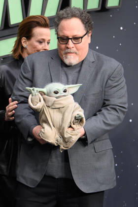 Star Wars: The Mandalorian and Grogu UK Fan Event Arrivals at Cineworld, Leicester Square, London, UK - 07 May 2026 Jon Favreau and Grogu attends the Star Wars: The Mandalorian and Grogu UK Fan Event at Cineworld, Leicester Square in London, England, UK on Thursday 7 May 2026., Credit:Justin Ng Avalon UK, England, London, Cineworld, Leicester Square Copyright: xJustinxNgx xAvalonx 1097208198