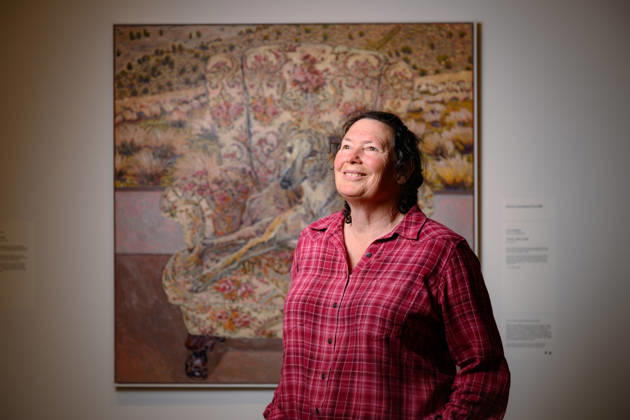 ARCHIBALD PRIZE 2026, Artist Lucy Culliton poses for a photograph next to the painting Toolah, artist model after winning the Sulman Prize 2026, at Naala Nura, Art Gallery of New South Wales in Sydney, Friday, May 8, 2026. ( NO ARCHIVING Sydney New South Wales Australia  Copyright: xGEORGExCHANx 20260508190087637671