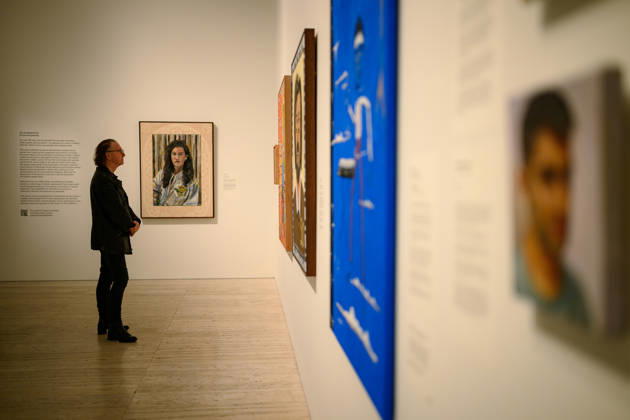 ARCHIBALD PRIZE 2026, People look at the finalists of the Archibald Prize 2026, at Naala Nura, Art Gallery of New South Wales in Sydney, Friday, May 8, 2026. ( NO ARCHIVING Sydney New South Wales Australia  Copyright: xGEORGExCHANx 20260508140008070668